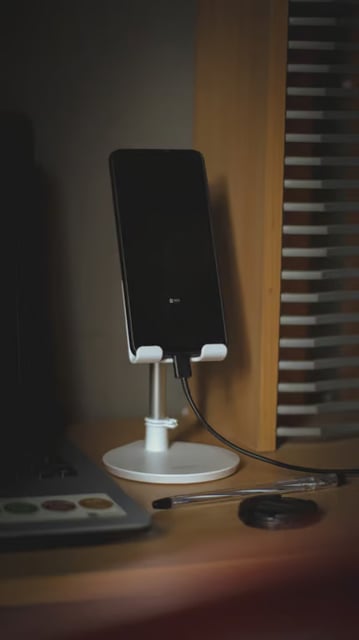 Dropthework Dropthework Smartphone Stand